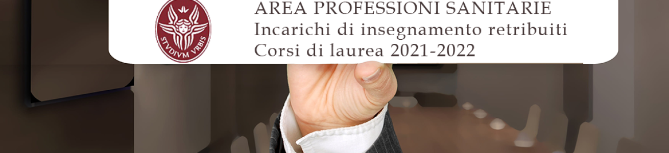 Una mano mostra un biglietto con un testo: "Professioni sanitarie incarichi di insegnamento retribuiti"